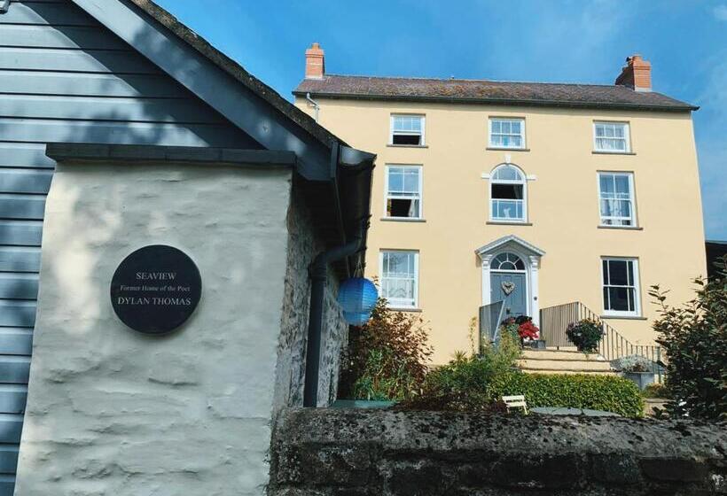 مبيت وإفطار Dylan Thomas Sea View