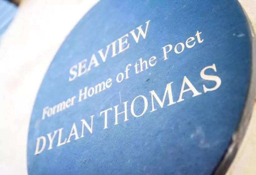 ベッドアンドブレックファースト Dylan Thomas Sea View