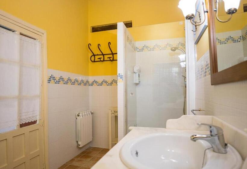 تختخواب و صبحانه La Aldaba, Antigua Casa De Labor