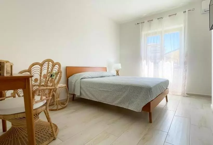 Aamiaismajoitus (B&B) Orlamare