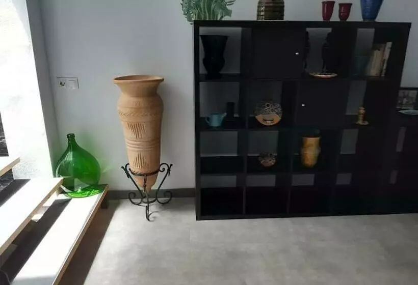 Casa Llena De Vida Con Patio Y Terraza