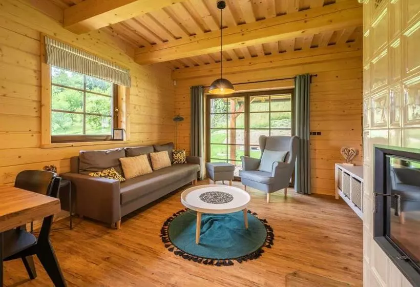 Dvě Chalupy   Velké Karlovice