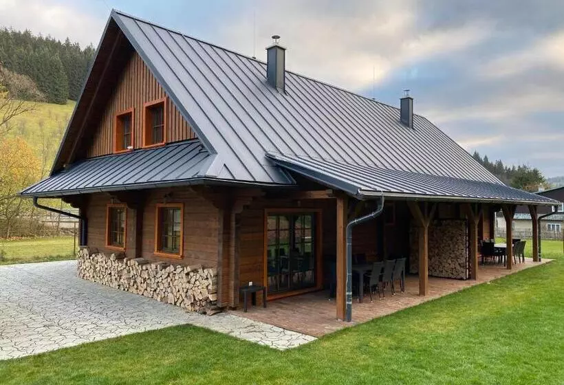 Dvě Chalupy   Velké Karlovice