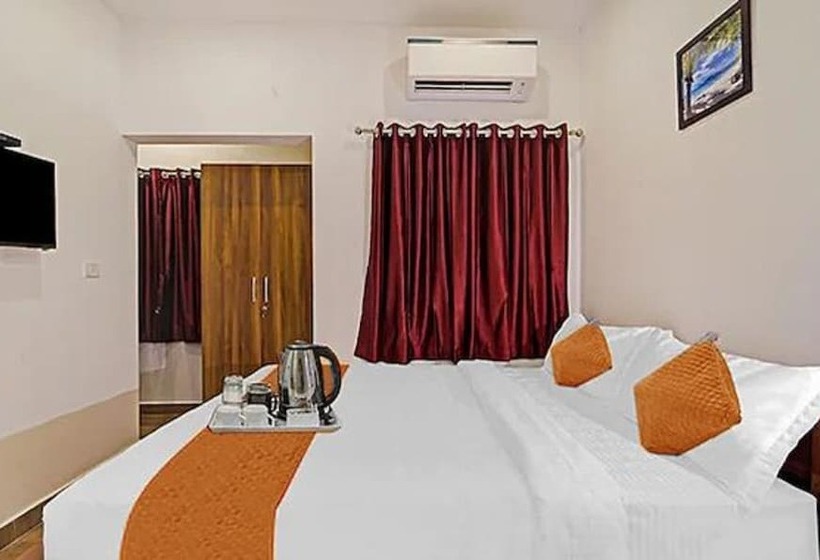 Отель Fab Namadhu Illam