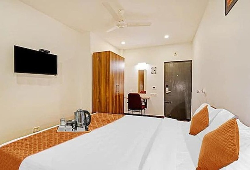 Отель Fab Namadhu Illam