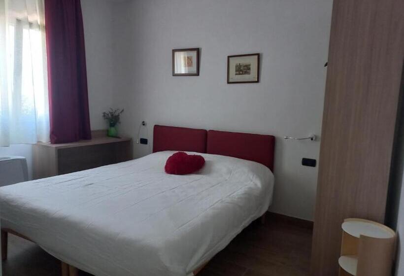 هتل Gardafarm Agriturismo