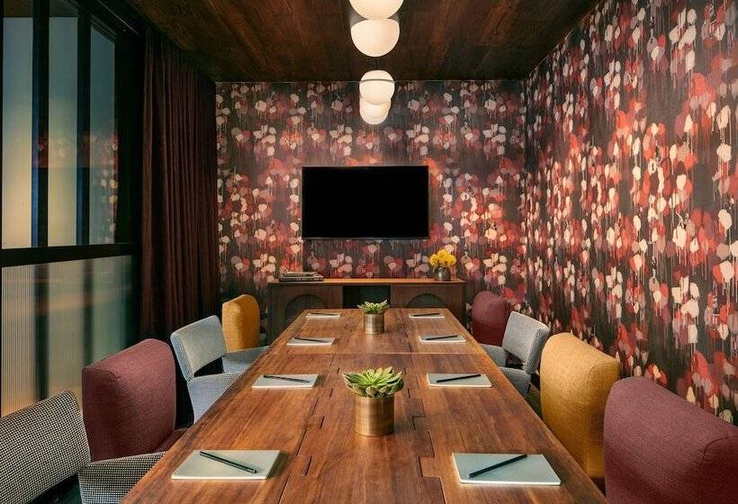 בית מלון כפרי Moxy NYC Lower East Side