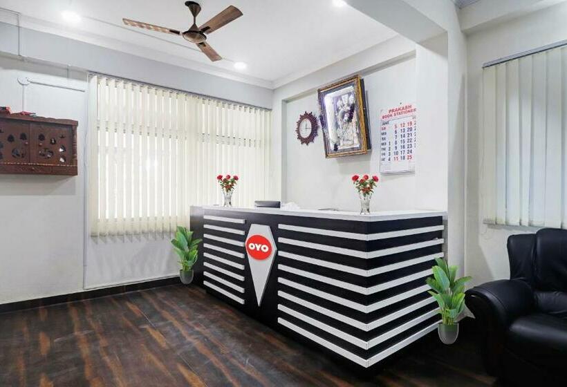 호텔 Oyo 91495 Vijay Laxmi Residency