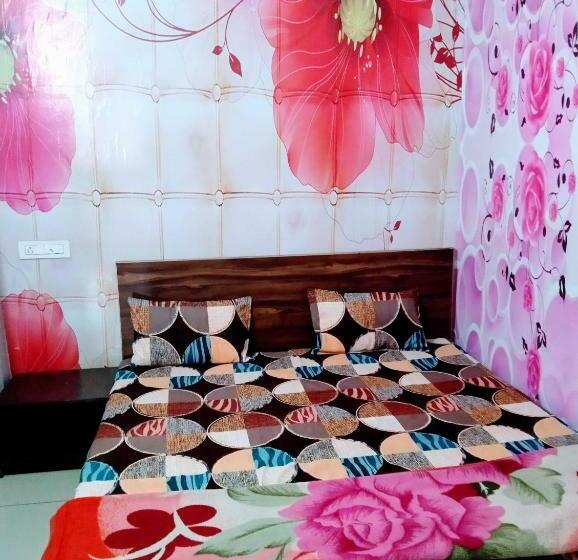 Hotel Pop 91498 Corner House 3k