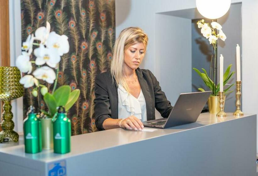 پانسیون Castel Sant´angelo Luxury Rooms & Tour