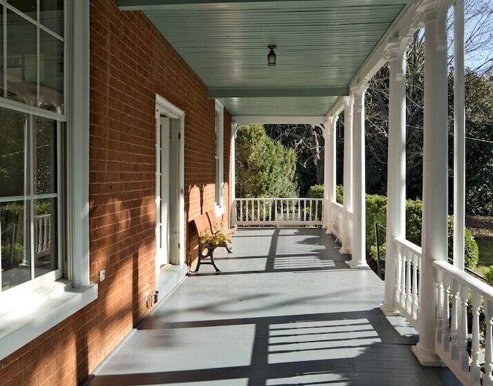 Red Hill Bed And Breakfast