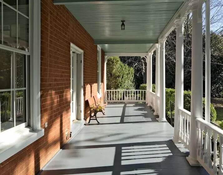 Red Hill Bed And Breakfast