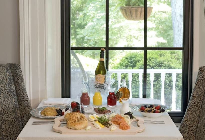 Red Hill Bed And Breakfast