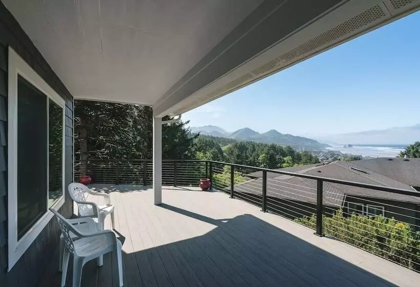 Anchor S Retreat By Avantstay Gorgeous Clift Top Views W/ Incredible Patio