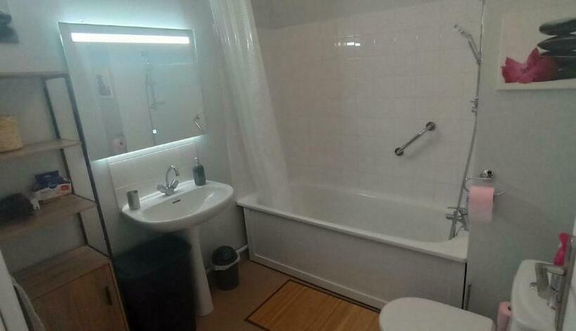 Anthony Et Laetitia T2 Vue Sur Jardin Arboré