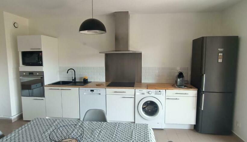 Anthony Et Laetitia T2 Vue Sur Jardin Arboré