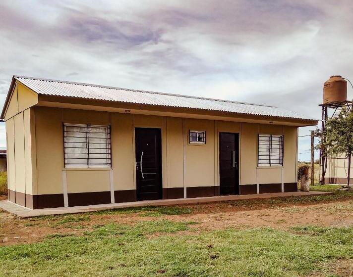 تختخواب و صبحانه Pura Sangre