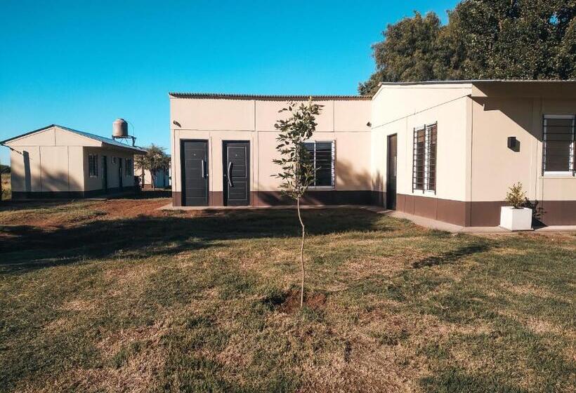 تختخواب و صبحانه Pura Sangre