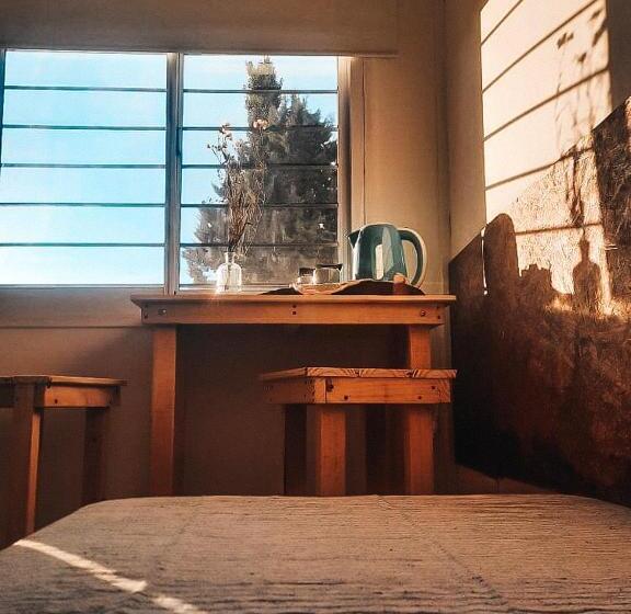 تختخواب و صبحانه Pura Sangre