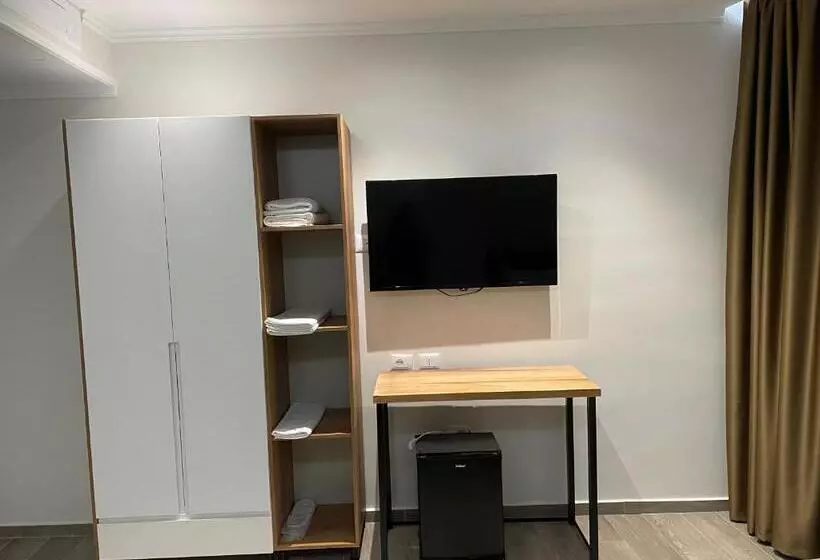 ホテル Adria