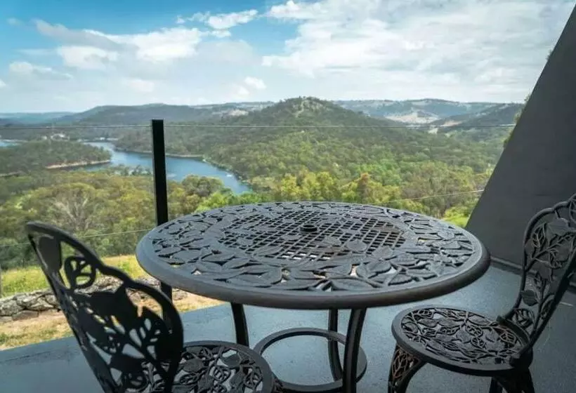 Hotelli Eagle View Escape