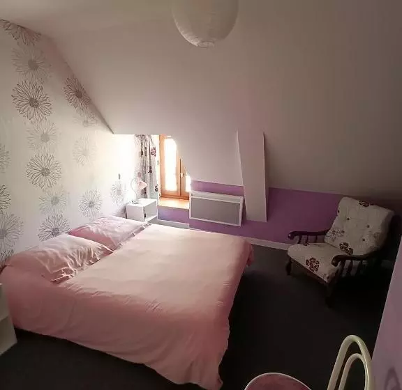 Hotelli Hostellerie Du Chateau Bellenaves