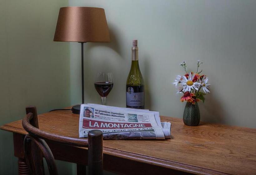 فندق Hostellerie Du Chateau Bellenaves