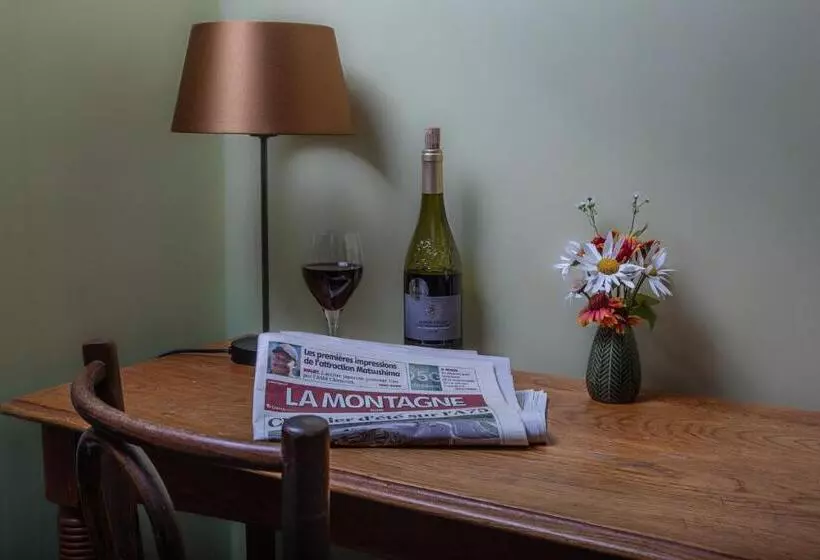 Hotelli Hostellerie Du Chateau Bellenaves