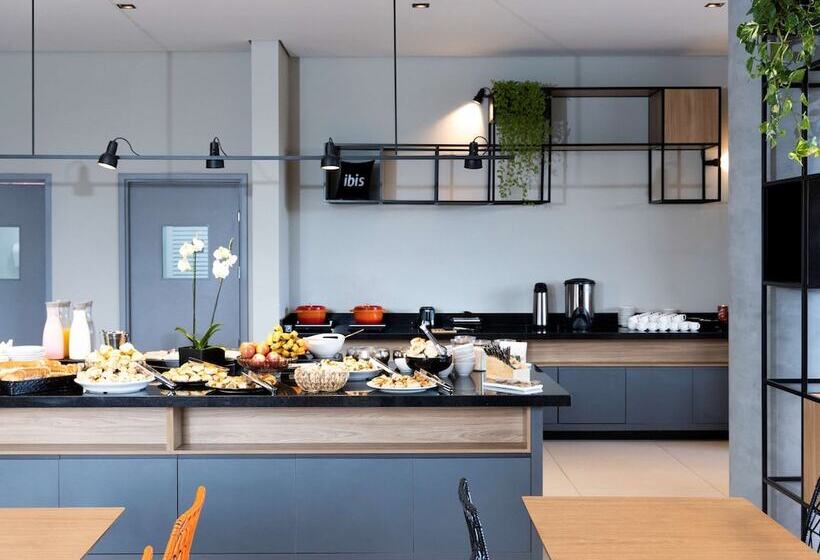 ホテル Ibis Botucatu