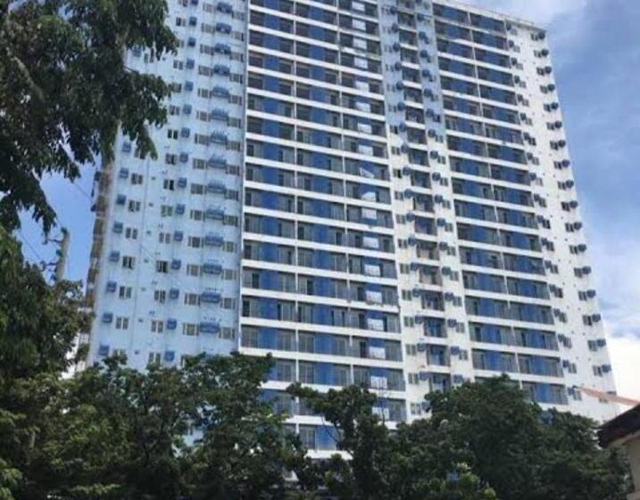 Lifestyle At The Loop Towers Condotel