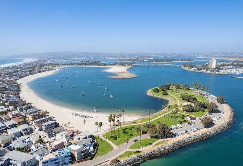 Mission Point 2 By Avantstay Mission Beach Home W Large Balcony Steps To Beach