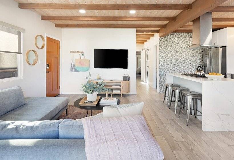 Mission Point 2 By Avantstay Mission Beach Home W Large Balcony Steps To Beach