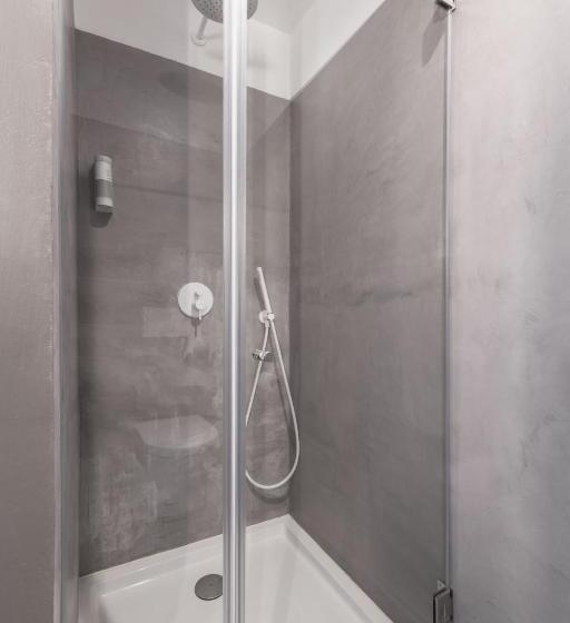 پانسیون Rainbow Suites By Olala Homes