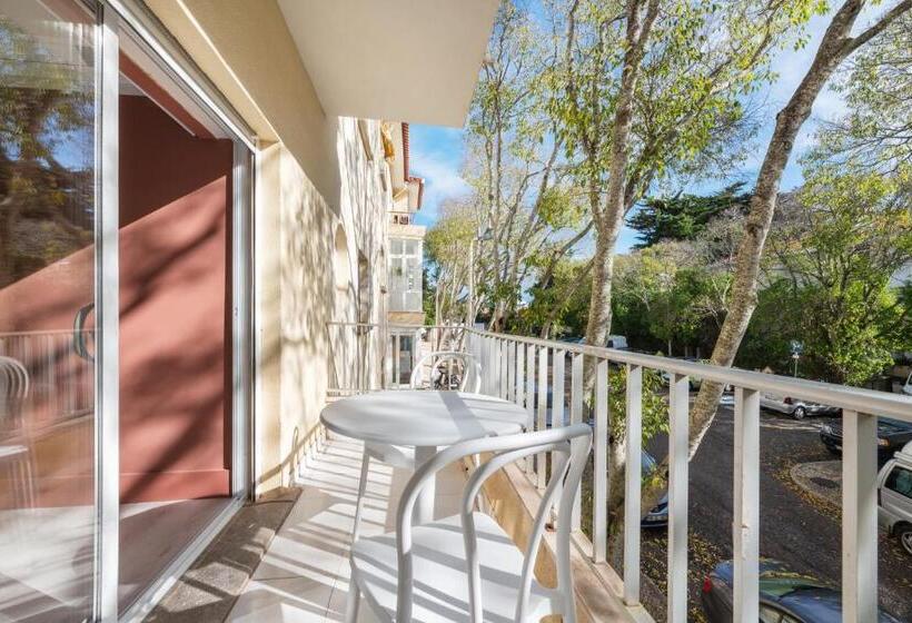 پانسیون Rainbow Suites By Olala Homes