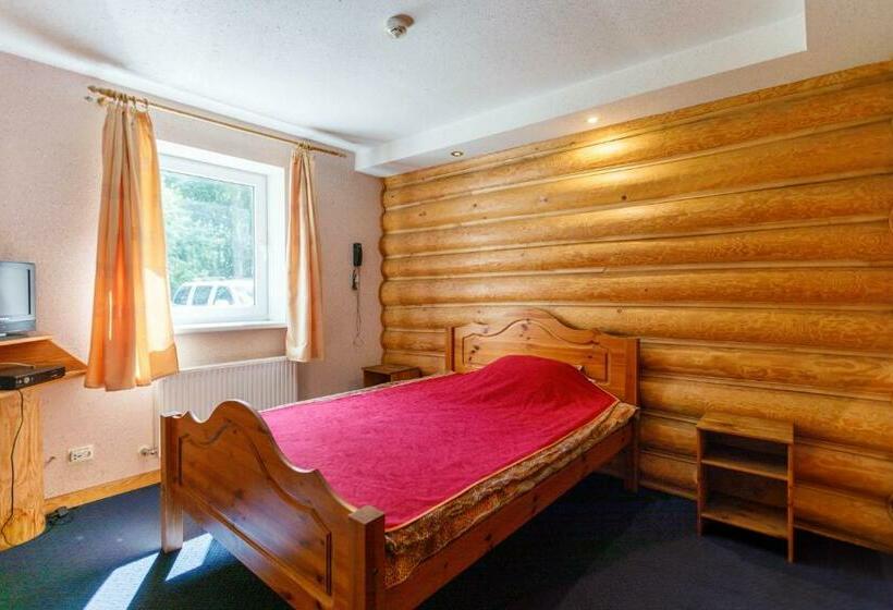 پانسیون Viesu Nams “dimantu Ferma”