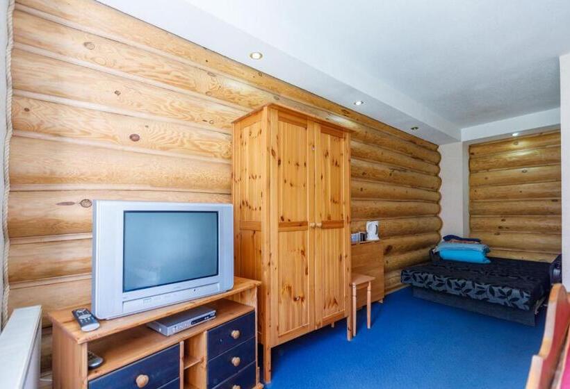 پانسیون Viesu Nams “dimantu Ferma”