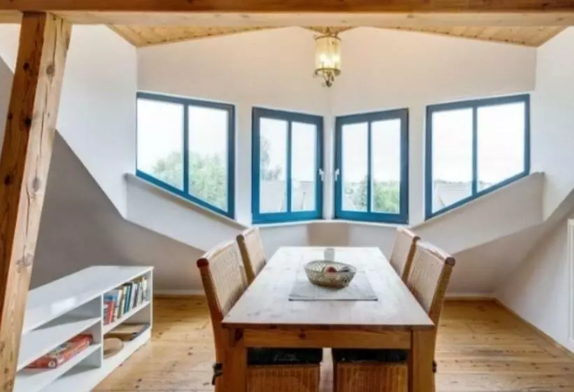 3 Raum Dachgeschoss Apartment 54