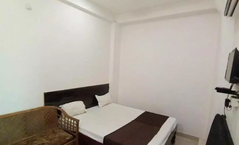 هتل Kumbh Prayag Guest House By Wb Inn