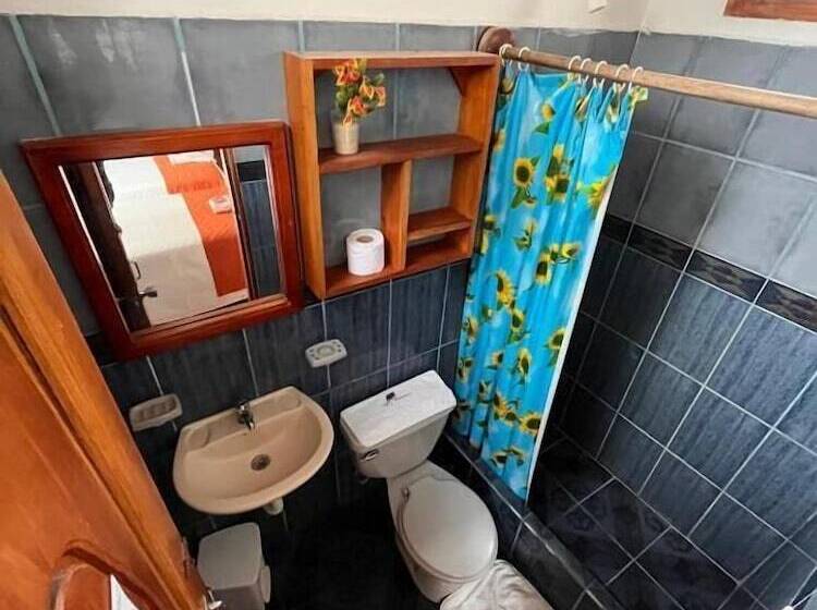 بنسيون Hostal Las Gardenias