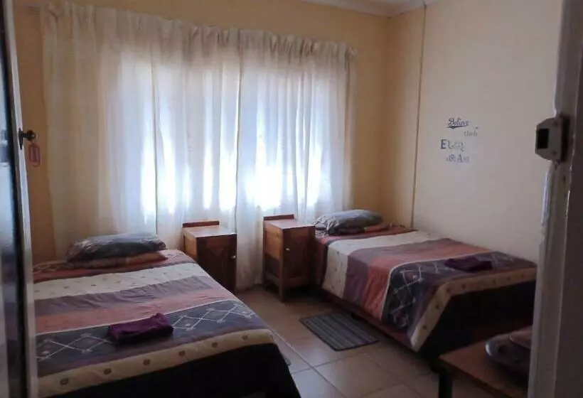 Majatalo Khaya Langa Guest House & Contractors Accommodation