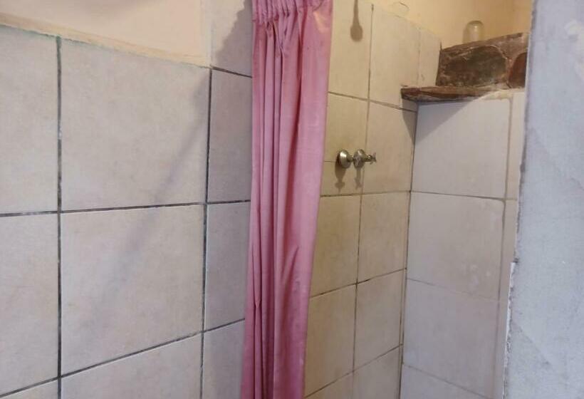 膳宿费 Khaya Langa Guest House & Contractors Accommodation