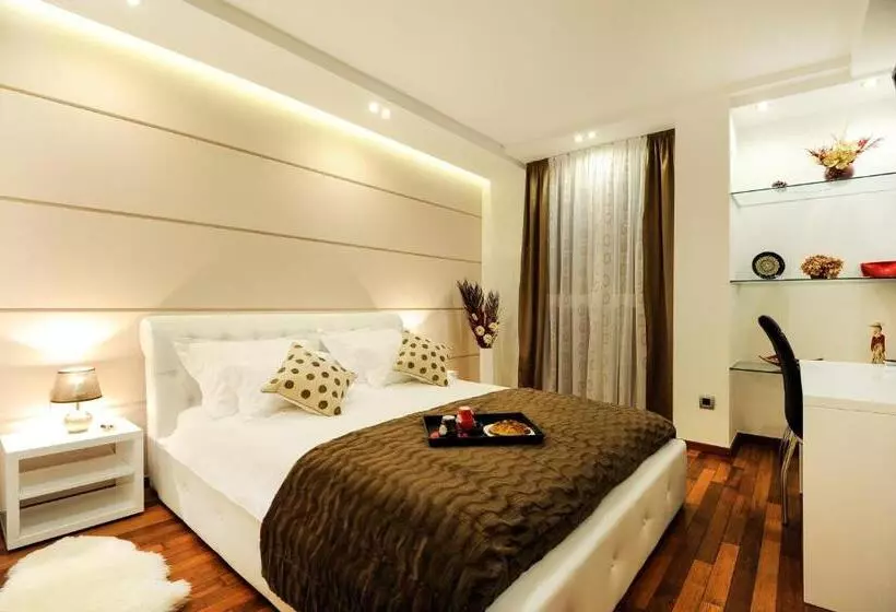 ペンション Main Street Studio And Rooms