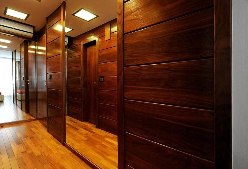 ペンション Main Street Studio And Rooms