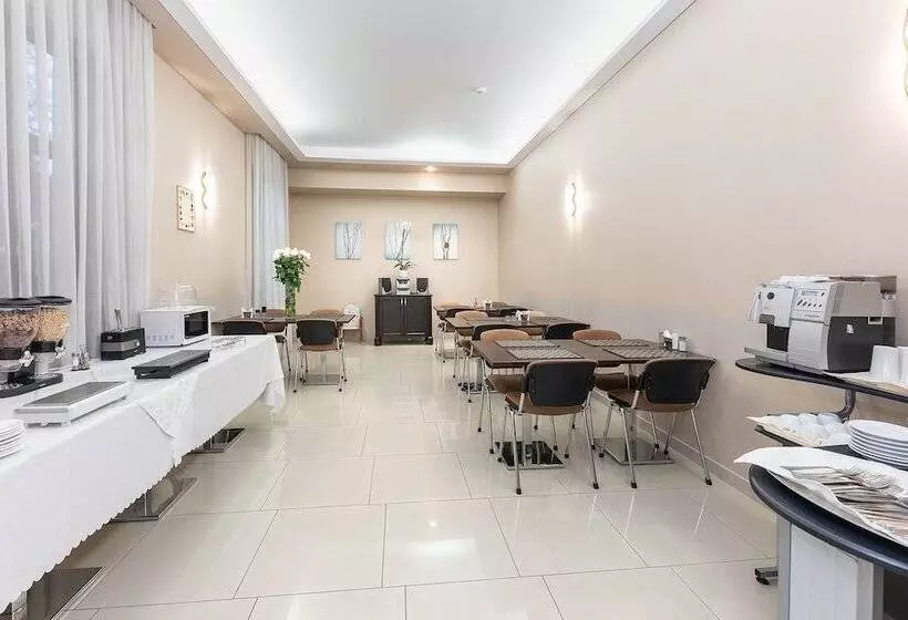پانسیون Valensija Studio Apartment