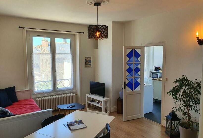 Saint Malo Saint Servan: Appartement à 400m Plage