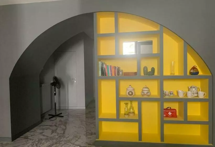 Modern City Center Apartment