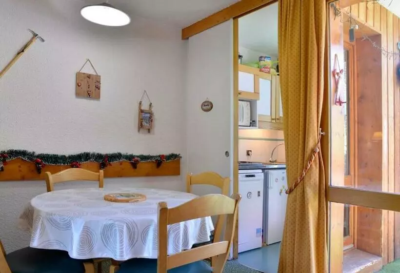 Studio Plagne Bellecôte, 1 Pièce, 4 Personnes  Fr11812368