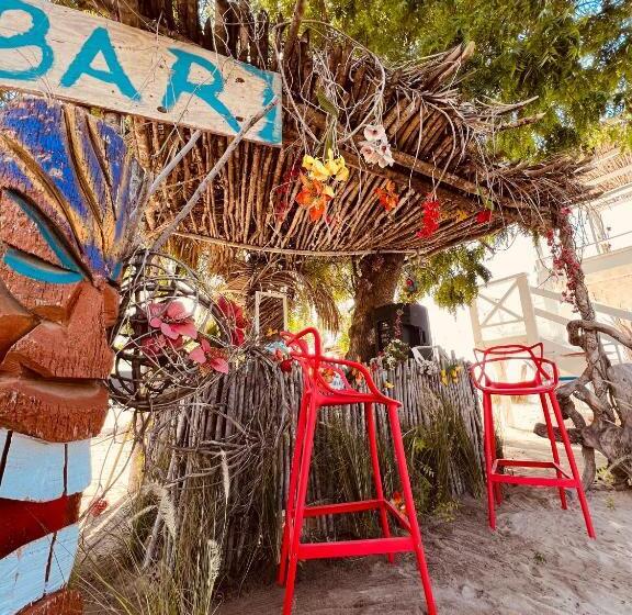 Bluemare Ecohotel Frente A La Playa Ensendada