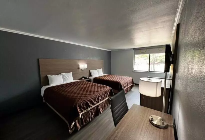 Hotelli Super 8 By Wyndham Fort Worth Entertainment District