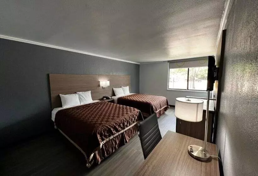 Hotelli Super 8 By Wyndham Fort Worth Entertainment District